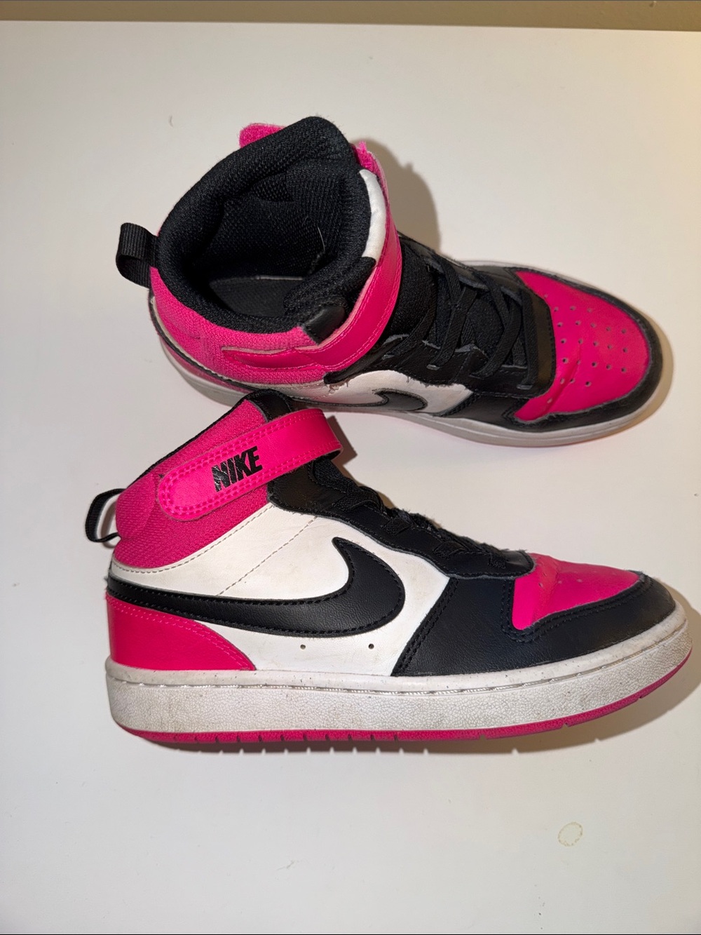 Kid’s Nike Court Borough Mid-Top Sneakers - White/Black/Pink